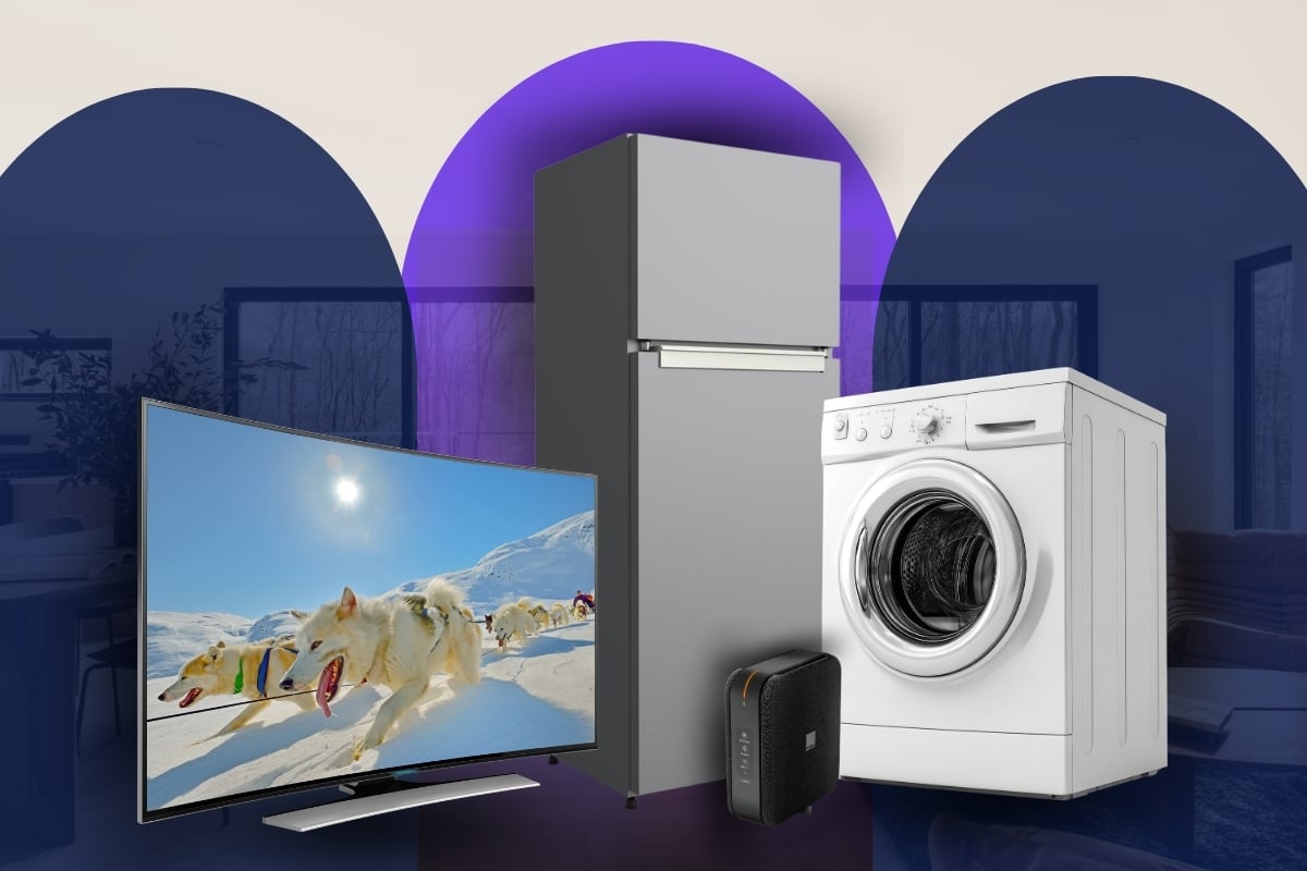 Réfrigérateur, téléviseur et lave-linge regroupés, illustrant les appareils électroménagers du foyer.