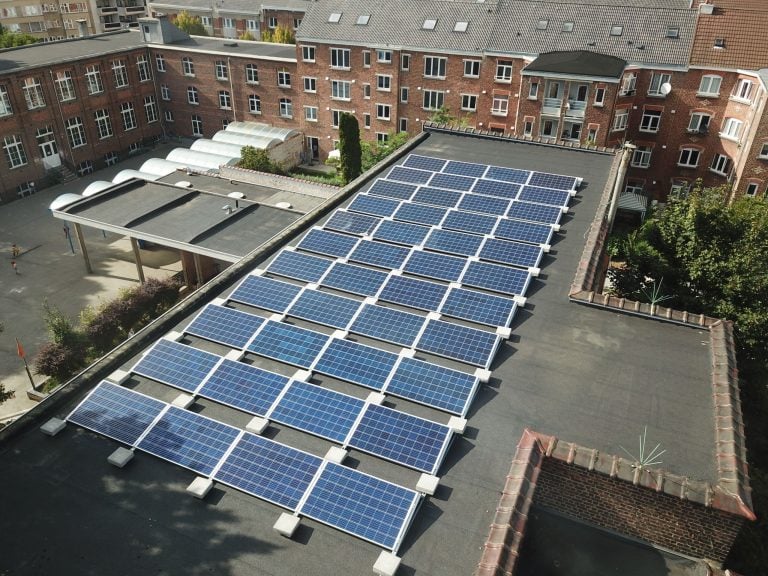 L’installation photovoltaïque d’une école financée par les parents