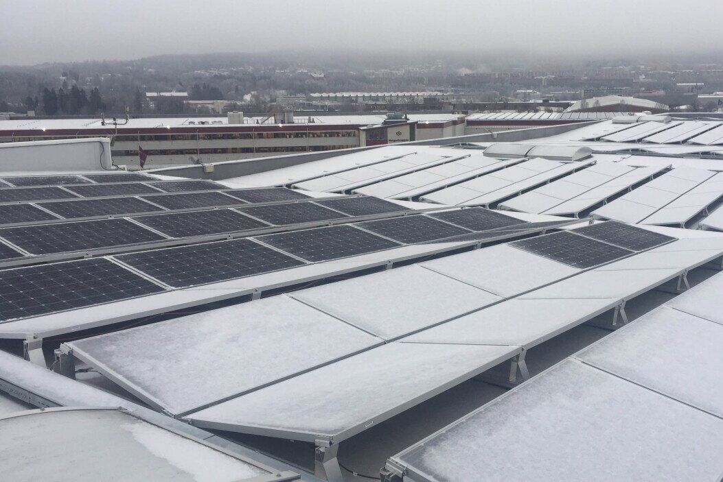 La neige recouvre mes panneaux photovoltaïques