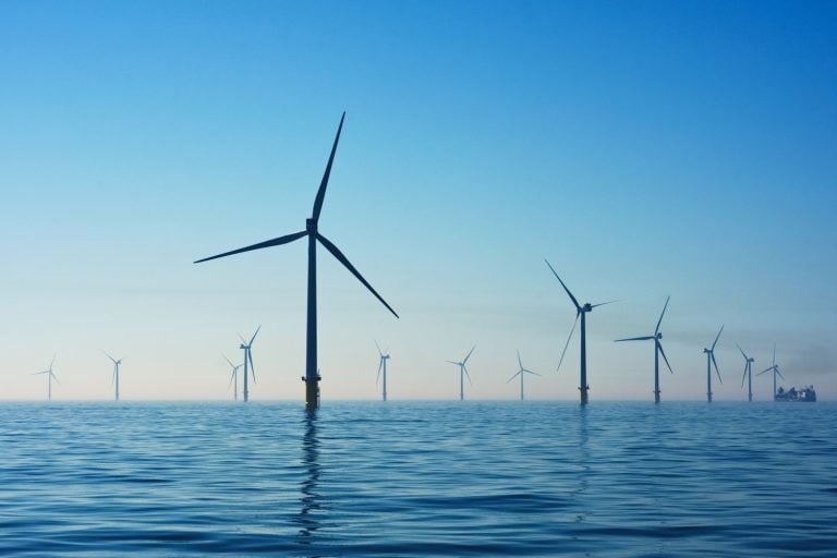 Pays-Bas : un méga parc offshore hybride avec de l’éolien, du solaire, un stockage et de l’hydrogène vert