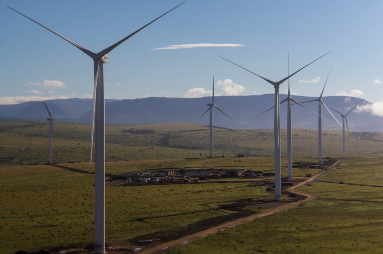 Afrique du Sud : percée des renouvelables et des batteries pour délivrer une électricité pilotable garantie