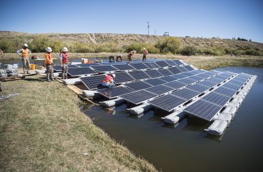Construction d'un parc photovoltaïque flottant
