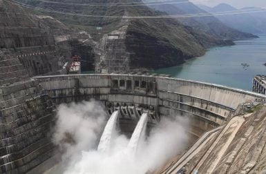 La Chine ouvre les vannes du second barrage le plus puissant du monde