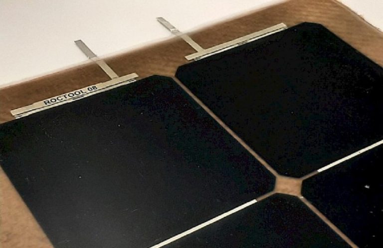Petite révolution : voici les premiers panneaux solaires biosourcés et 100% recyclables