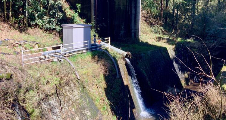 Avec cette pico-centrale hydroélectrique vous pourriez vous déconnecter du réseau même avec un faible débit d’eau