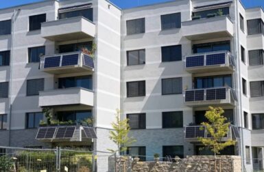 Des panneaux solaires à fabriquer et accrocher à son balcon