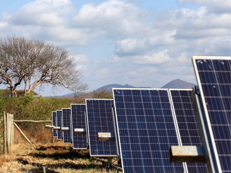Ce pays veut électrifier la population avec des micro réseaux solaires