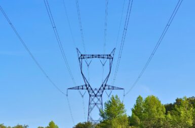 La France en bonne voie pour un réseau électrique intelligent selon la CRE