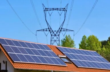 Panneaux solaires : l’autoconsommation va-t-elle tuer le réseau électrique national ?