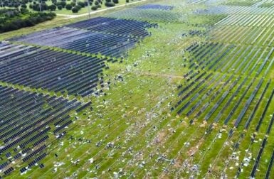 Quand une tornade traverse une centrale solaire, ça donne quoi ?