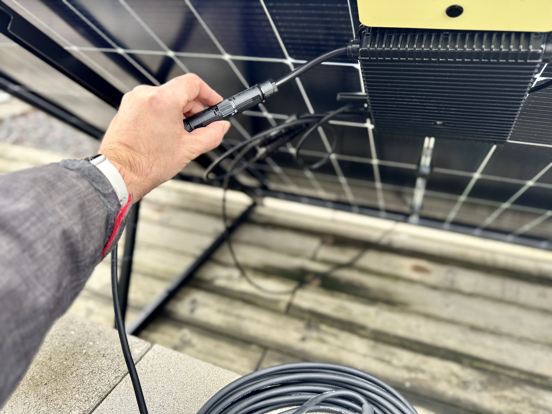 Beem On : voici comment on a installé cette station solaire en 15 ...