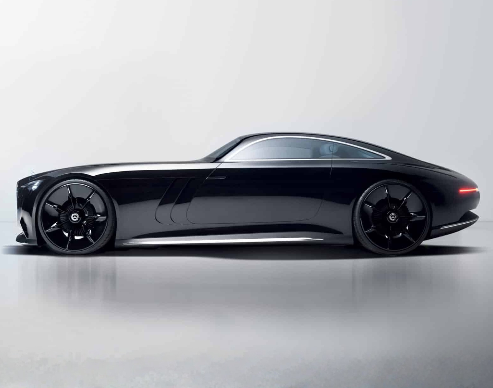 Cette Mercedes électrique est recouverte d’une peinture photovoltaïque